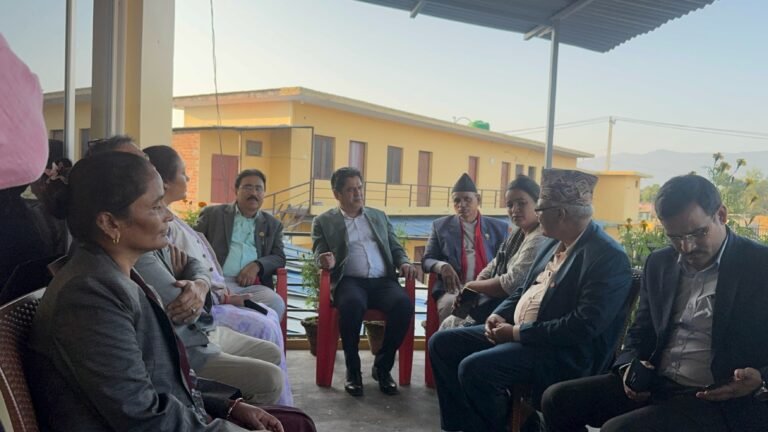 मन्त्री भण्डारीद्वारा कञ्चनपुरको सिद्धनाथ उदयदेव क्रसर उद्योगको अनुगमन