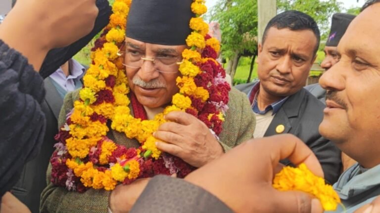 पुर्व प्रधानमन्त्री प्रचण्ड कञ्चनपुर पुनर्वासमा