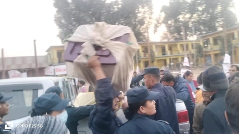 भीमदत्त(६ मा ५५ प्रतिशत मात्रै मतदान ःगणना पनि आजै