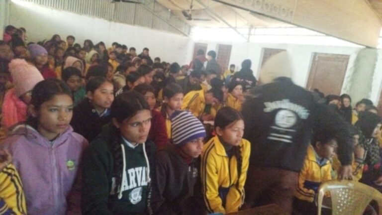 कञ्चनपुरको पुनर्वासमा लागु औषध दुर्व्यसन तथा ट्राफिक नियम सम्वन्धी एकदिने सचेतनामूलक कार्यक्रम सम्पन्न