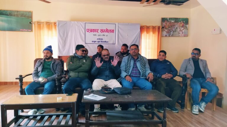 संयुक्त युवा विद्यार्थी भन्छन, ‘मापदण्ड मिचेर जरबजस्त २२ सटर निर्माण गर्न खोजिए आन्दोलन छेड्छौँ’