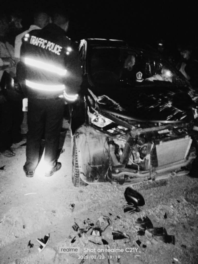 कञ्चनपुरमा गुरुङले चलाएको भारतीय कारको ठक्करबाट दुई जना घाईते,थप उपचारको लागि धनगढी लगियो