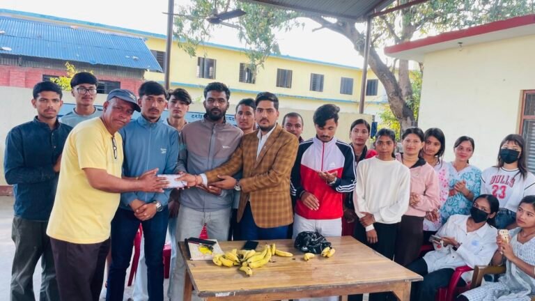 सुप विश्वविद्यालयका विद्यार्थीहरुले होली खेलेर संकलित रकम अनाथालयलाई सहयोग