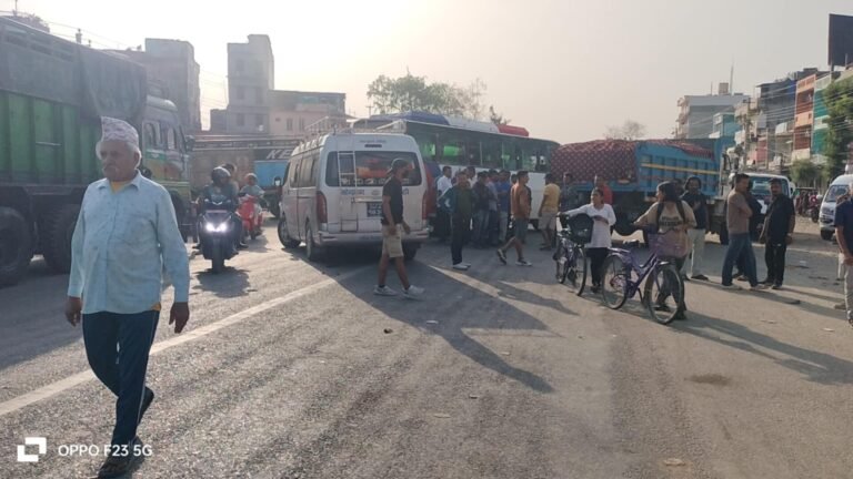 कञ्चनपुरका यातायात मजदुर आन्दोलन जारीहामीले उपचार मात्रै गरिदेउ भनेका छौँ ः घाईते पक्ष