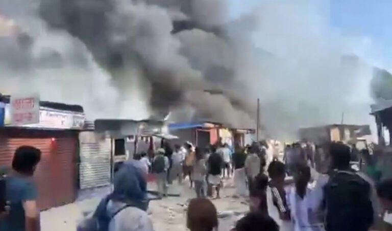 बाजुराको बाम्का बजारमा आगलागीबाट ४० पसल जलेर नष्ट