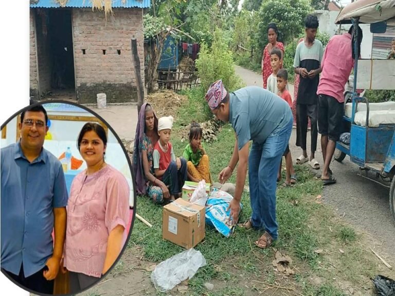 कञ्चनपुरका मनकारी व्यावसायी भट्ट, जसले दशैंको टिकाको दिन गरीब परिवारलाई गरे खाद्यान्न सहयोग