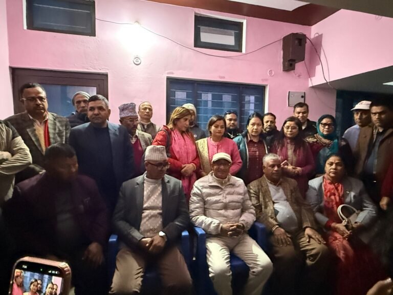 लोकतन्त्र जोखिममा छ ः पूर्व गृहमन्त्री लेखक