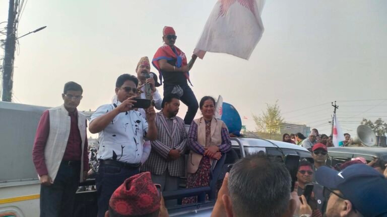 एमाले २ चुनावी सभामा ः ओलीको नामै उच्चारण गरेनन, देउवाको प्रसंसा