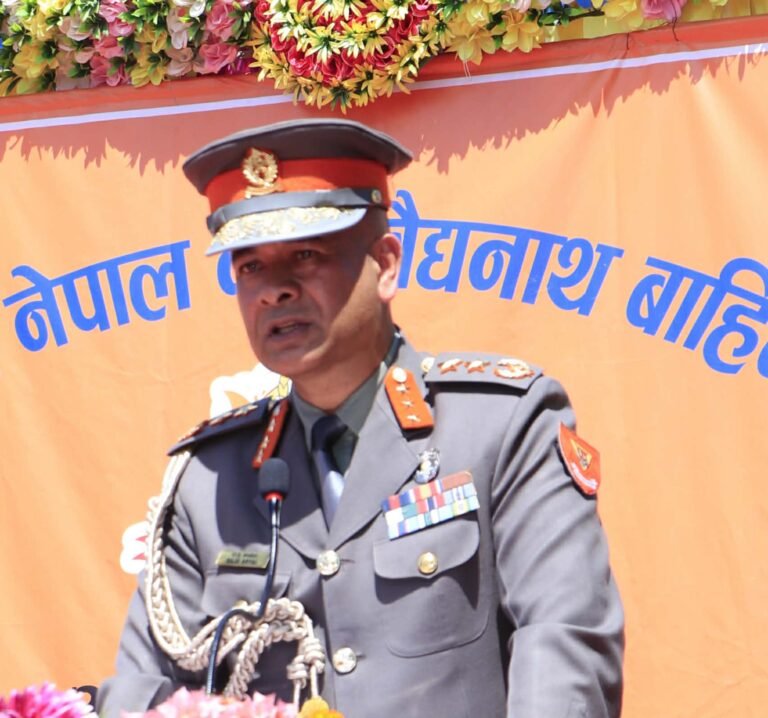 सशस्त्रको खक्रौला गुल्मभित्रै अराजक गर्ने बिरुद्ध कडा मुद्धा चलाउन आईजीपीको निर्देशन