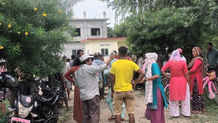 मल पाएन भने आफ्नो शरिरमा आगो लगाउछु,ःकञ्चनपुरका किसान