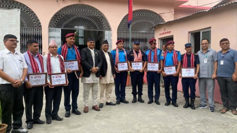 न्याय निरुपण, फैसला कार्यान्वयनमा भूमिका निर्वाह गर्ने कञ्चनपुरा  कर्मचारी र प्रहरीलाई सम्मान