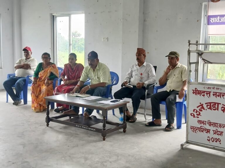 भोटेकोशी त्रिशूली बाढी पीडितलाई भीमदत्त १३ जनप्रतिनिधिको एक महिनाको सेवा सुबिधा सहयोग